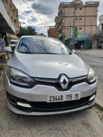 voitures-renault-megane-3-2015-new-play-makouda-tizi-ouzou-algerie