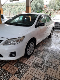 voitures-toyota-corolla-2014-lakhdaria-bouira-algerie