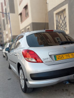 voitures-peugeot-207-2010-active-bouira-algerie