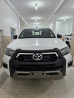 automobiles-toyota-hilux-2024-ادفنشر-el-oued-algerie