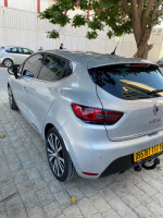 automobiles-renault-clio-4-2017-initialale-bachdjerrah-alger-algerie