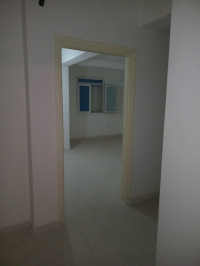 appartement-location-f4-bouira-lakhdaria-algerie