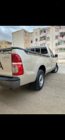 voitures-toyota-hilux-2016-bougtoub-el-bayadh-algerie