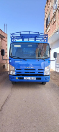 camion-isuzu-2014-mostaganem-algerie