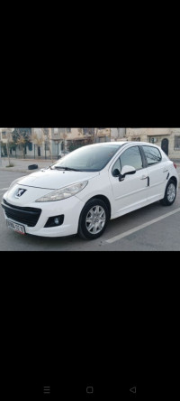 voitures-peugeot-207-2012-setif-algerie