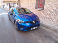 voitures-renault-clio5-2023-es-senia-oran-algerie