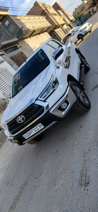 voitures-toyota-hilux-2022-legend-dc-4x4-pack-luxe-el-oued-algerie