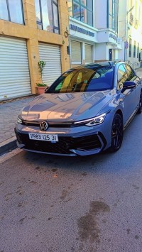 سيارات-volkswagen-golf-8-2025-r-black-edition-وهران-الجزائر