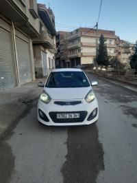 voitures-kia-picanto-2014-pope-bordj-bou-arreridj-algerie