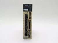 Yaskawa SGDV-2R8A01A Servopack Servo Drive SGDV2R8A01A 400 W