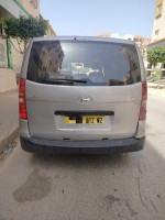 fourgon-hyundai-h1-2012-chlef-algerie