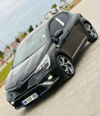 voitures-renault-clio-5-2023-rs-line-oran-algerie