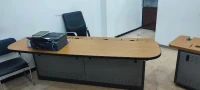 بيع لوازم مكتبية في حالة جيدة جدا 