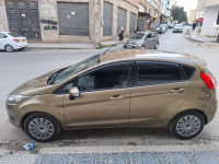 voitures-ford-fiesta-2014-trend-look-constantine-algerie