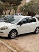 voitures-fiat-grande-punto-2013-evo-dely-brahim-alger-algerie