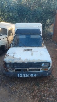 السيارات-النفعية-fiat-fiorino-1982-تيبازة-الجزائر