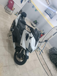 motos-et-scooters-yamaha-tmax-530-2017-ouled-moussa-boumerdes-algerie