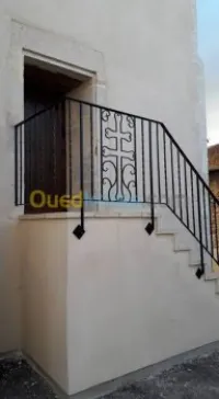 SOUDEUR . SERRURIE . FERRONNE