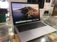 MACBOOK AIR  2019 i5 8GB 256 CYCLE 7