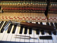 الجزائر-الحراش-صورة-و-صوت-réparateur-accordeur-piano