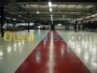 RÉSINE EPOXY AUTOLISSANTE POUR SOLS 