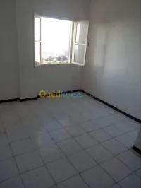 Vente Appartement F4 Mostaganem Mezghrane