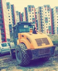 Location compacteur 20 tonnes 