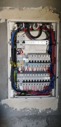 الجزائر-الخرايسية-بناء-و-أشغال-Électricien-bâtiment