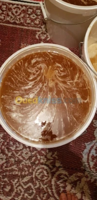 بيع جميع انواع العسل وحبوب اللقاح