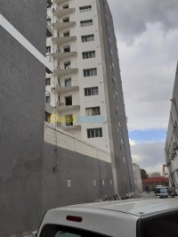 الجزائر-وسط-بناء-و-أشغال-moncouche-fasad