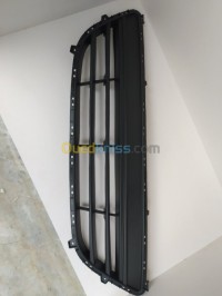 المحرك-و-علبة-السرعة-grille-hyundai-i20-86561-1j500-عين-مليلة-دار-البيضاء-أم-البواقي-الجزائر