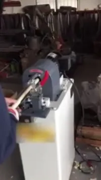 Ligne de fabrication de manches en bois