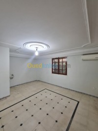 شقة-كراء-4-غرف-الجزائر-بئر-توتة