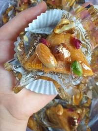 البليدة-بوفاريك-الجزائر-توريد-الطعام-و-حلويات-gâteaux-et-salés