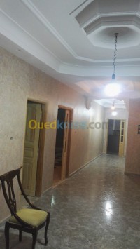 الجزائر-وسط-ديكورات-و-ترتيب-دهان