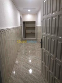 مستغانم-الجزائر-شقة-location-appartement-f2-mostaganem