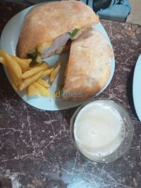 الجزائر-درارية-فندقة-و-إطعام-قاعات-pain-sandwichs