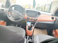 قسنطينة-الجزائر-سيارة-صغيرة-hyundai-grand-i10-2017