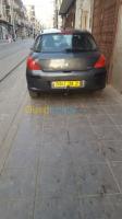 oran-es-senia-algerie-moyenne-berline-peugeot-308-sportium-2008