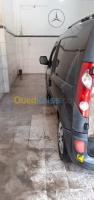 alger-bachdjerrah-algerie-commerciale-renault-kangoo-2011