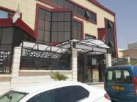 table laboratoire ,abris bus ,véhicule