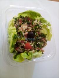 البليدة-الجزائر-توريد-الطعام-و-حلويات-salade-emporter-spécial-fast-food