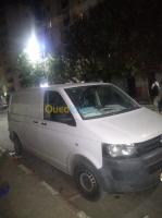 boumerdes-algerie-fourgon-volkswagen-transporter-2012