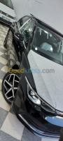 tiaret-algerie-moyenne-berline-volkswagen-gof-8-style-2020