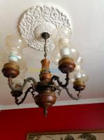 alger-staoueli-algerie-décoration-aménagement-lustre-en-chêne-et-laiton-5-lumières