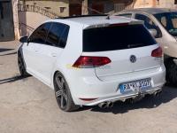 medea-algerie-moyenne-berline-volkswagen-golf-7-blue-montion-2013