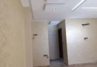 Pintre qualifier et décoration avec un
