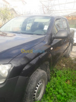 bejaia-algerie-pickup-volkswagen-amarok-2011