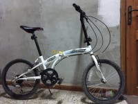 algiers-dar-el-beida-algeria-sporting-goods-vélo
