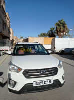 ouargla-algerie-tout-terrain-suv-hyundai-cretta-crdi-2017